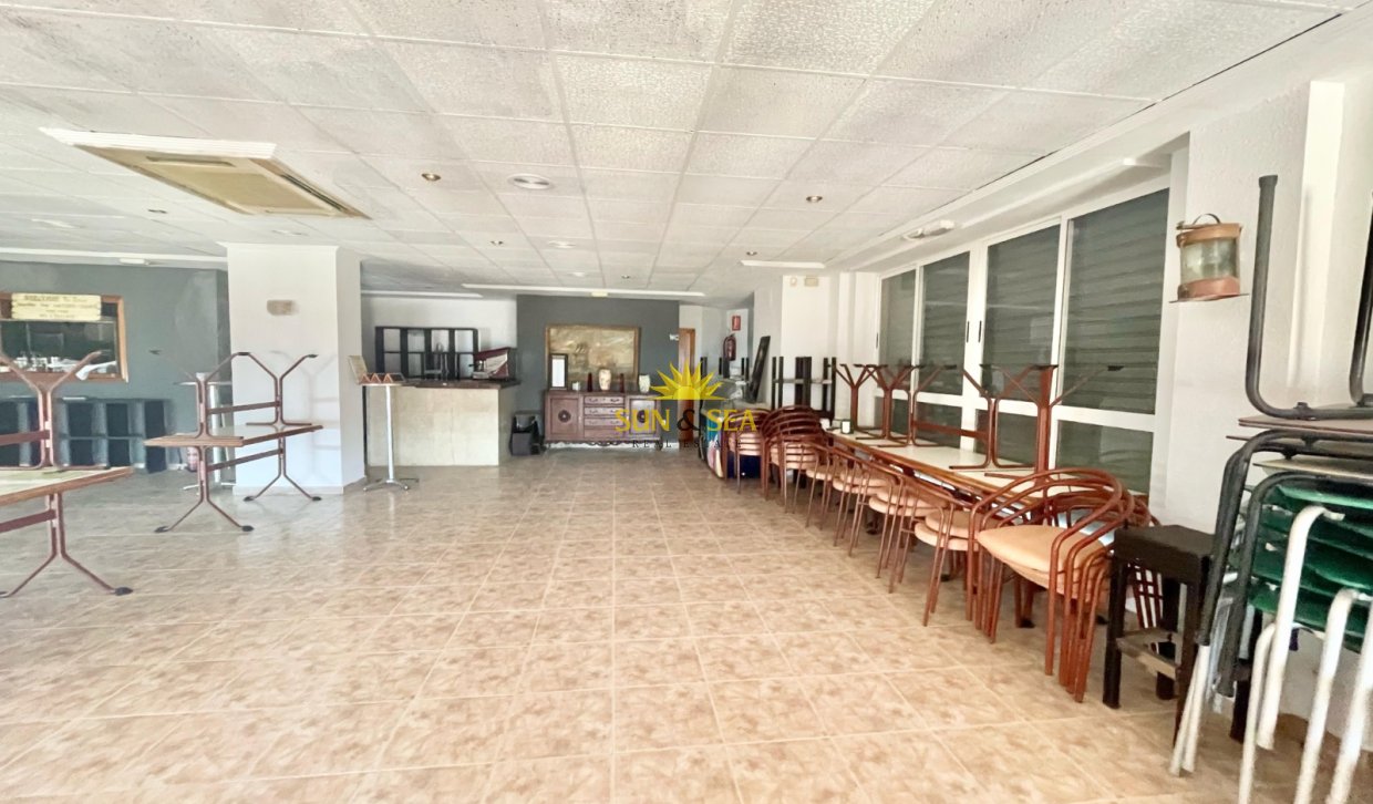 Reventa - Comercial - Torrevieja - Acequion