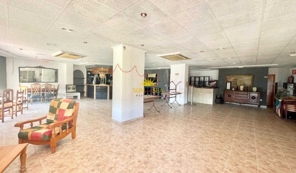 Reventa - Comercial - Torrevieja - Acequion
