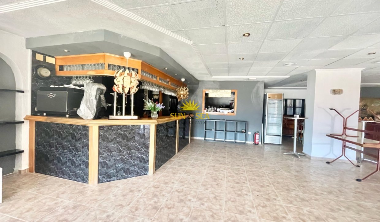 Reventa - Comercial - Torrevieja - Acequion