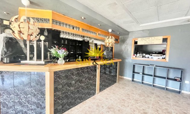 Reventa - Comercial - Torrevieja - Acequion