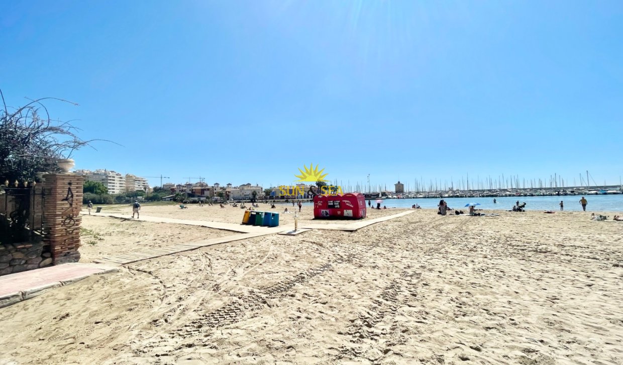 Reventa - Comercial - Torrevieja - Acequion