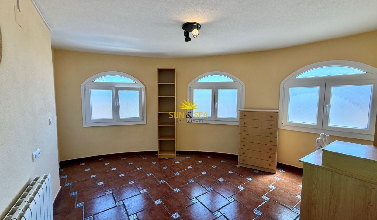 Resale - Villa - Orihuela Costa - La Florida