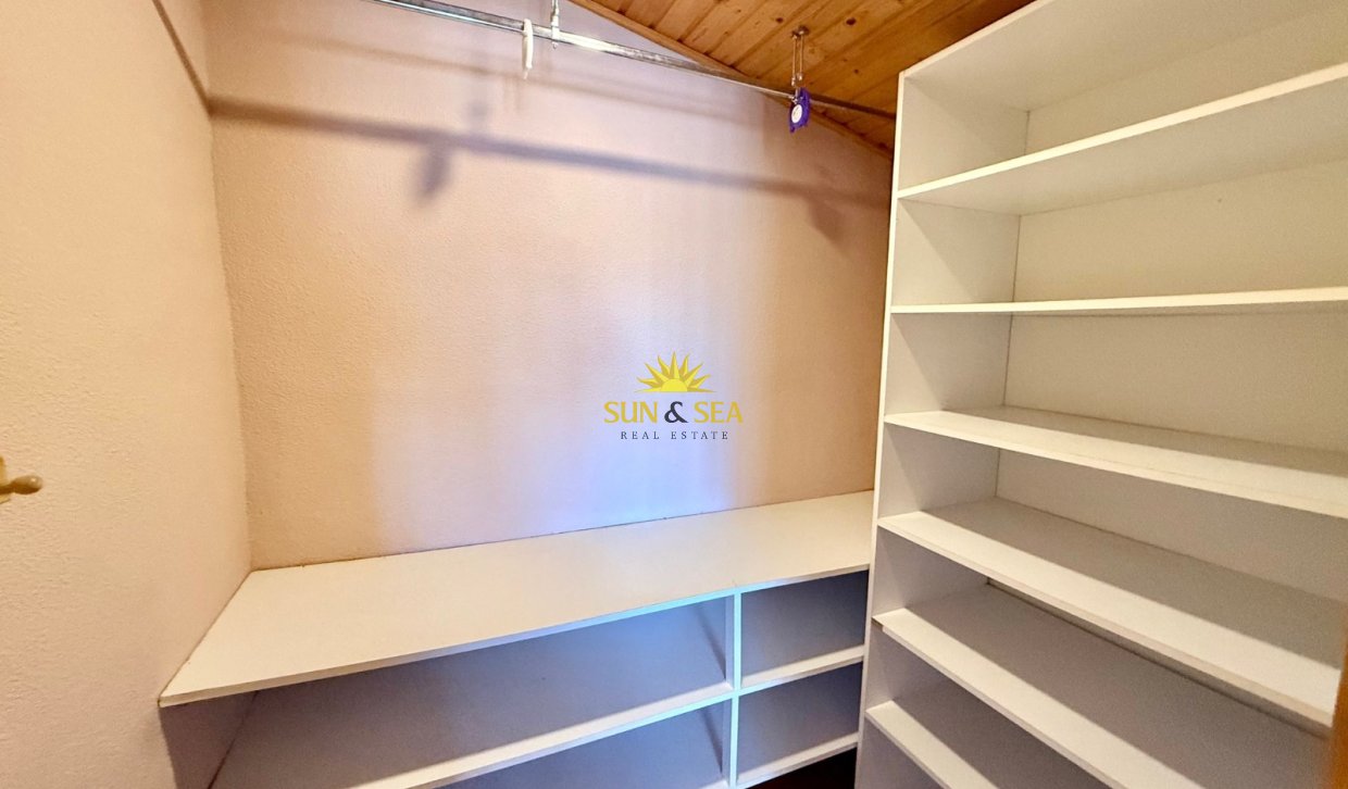 Resale - Villa - Orihuela Costa - La Florida