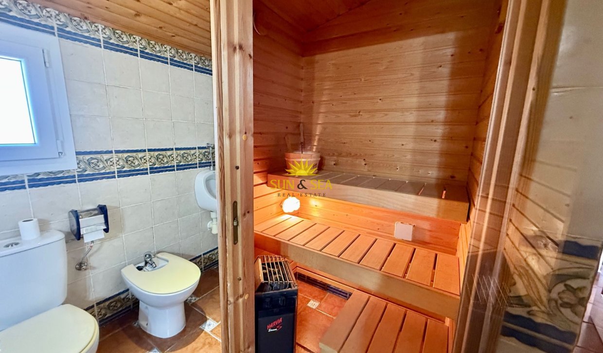 Resale - Villa - Orihuela Costa - La Florida