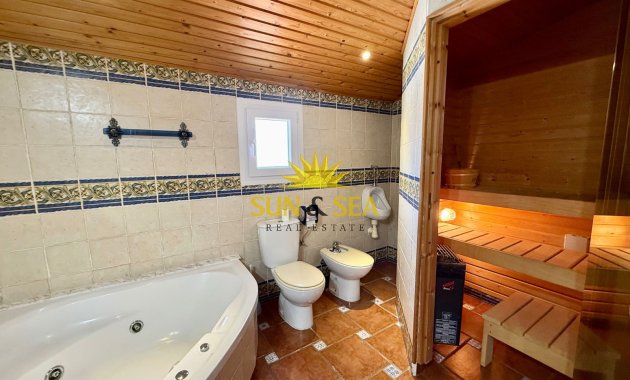 Resale - Villa - Orihuela Costa - La Florida