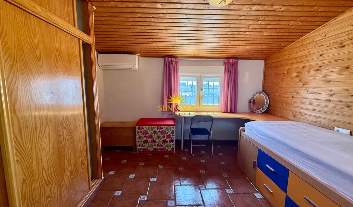 Resale - Villa - Orihuela Costa - La Florida