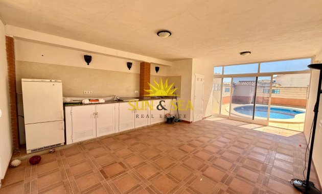 Resale - Villa - Orihuela Costa - La Florida