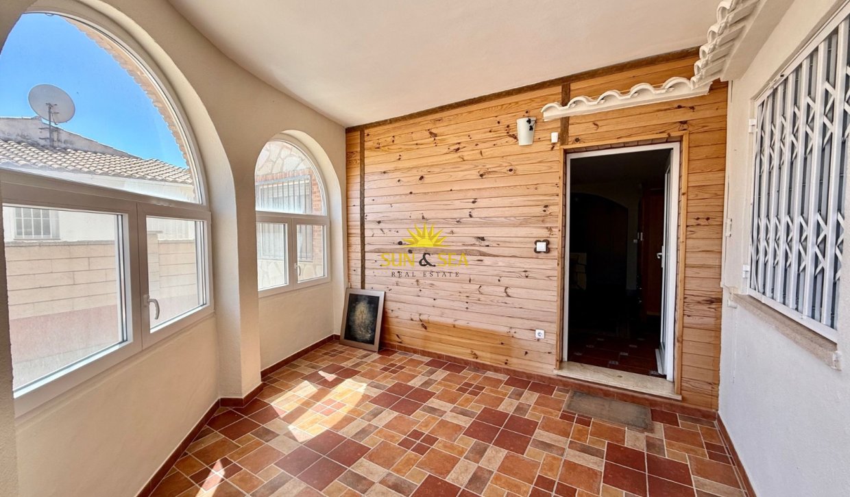 Resale - Villa - Orihuela Costa - La Florida