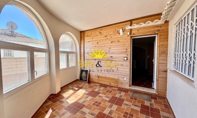 Resale - Villa - Orihuela Costa - La Florida