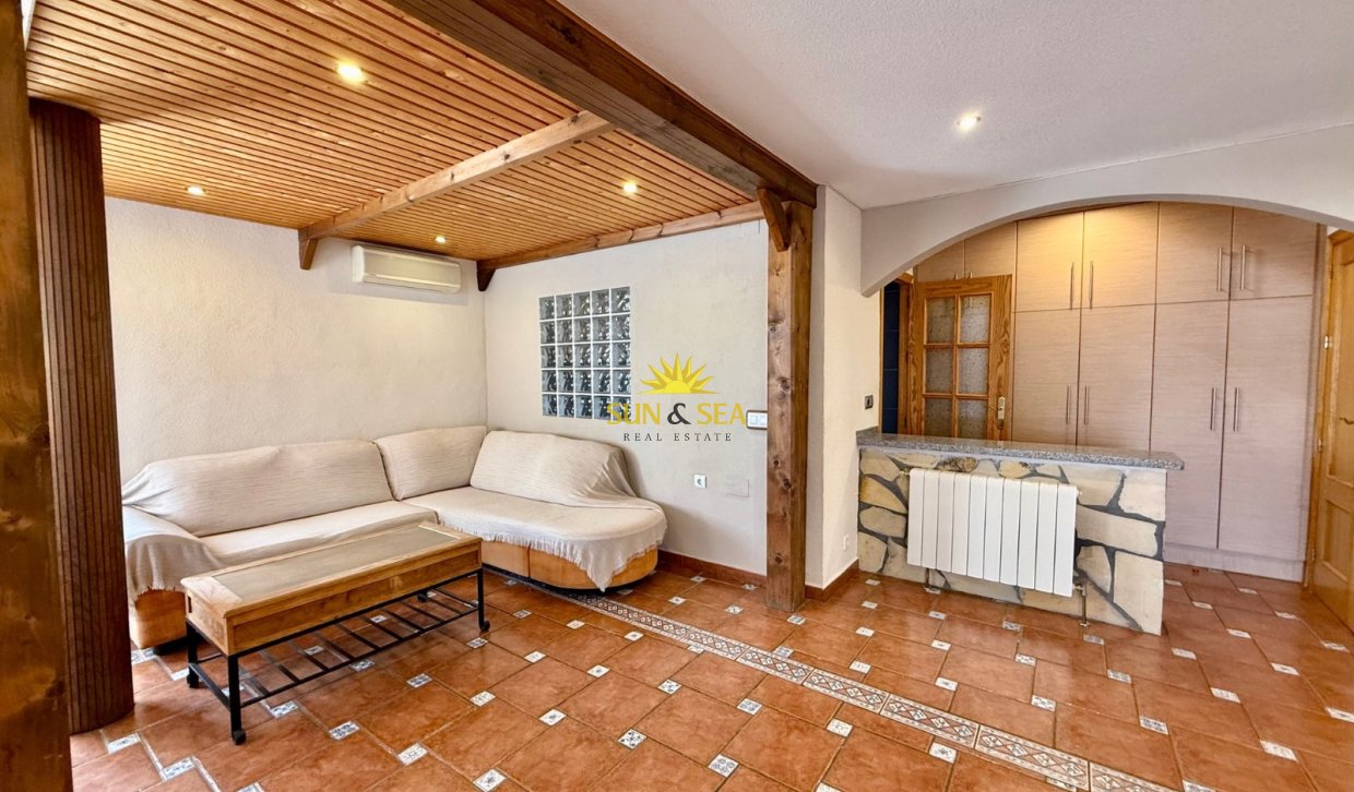 Resale - Villa - Orihuela Costa - La Florida