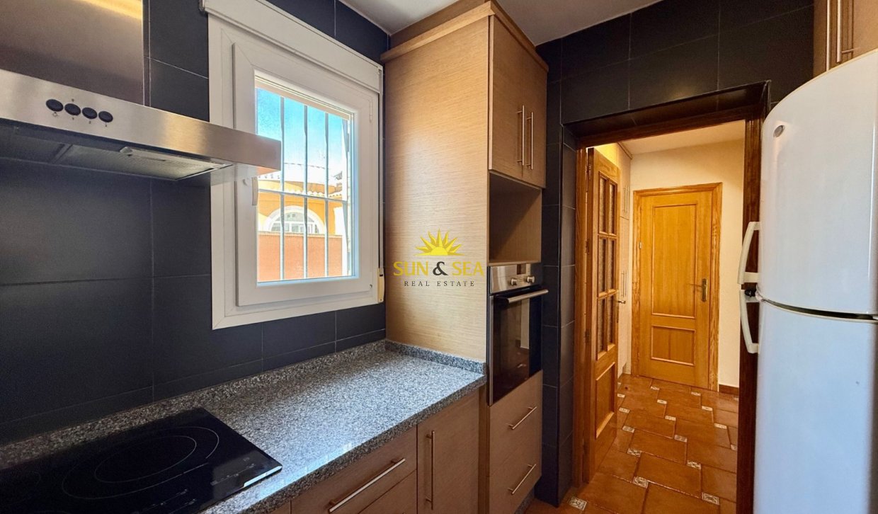 Resale - Villa - Orihuela Costa - La Florida