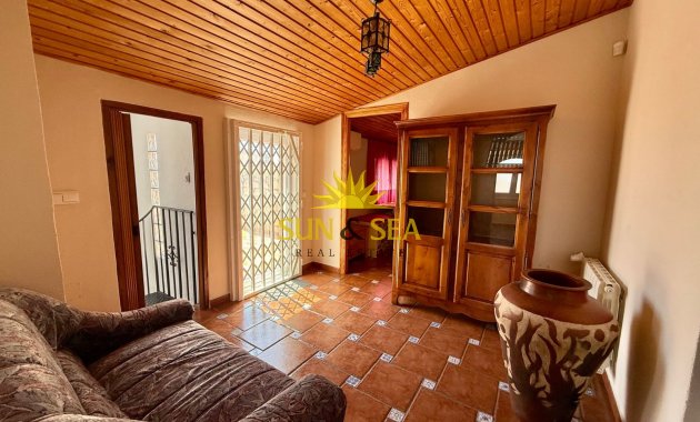 Resale - Villa - Orihuela Costa - La Florida