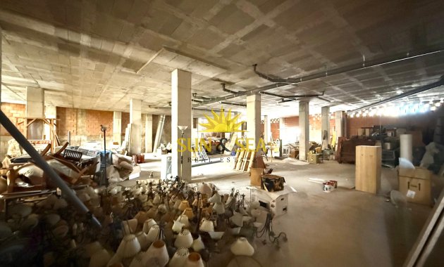 Location à long terme - Commercial - Torrevieja - El molino