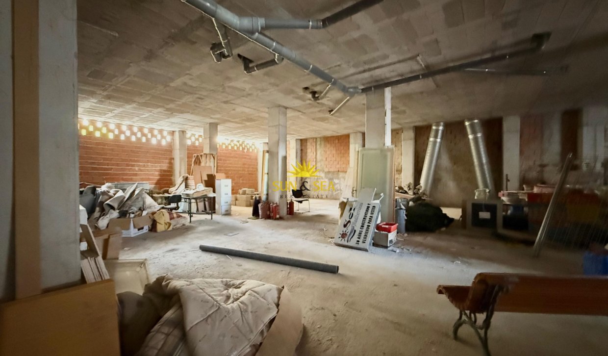 Location à long terme - Commercial - Torrevieja - El molino