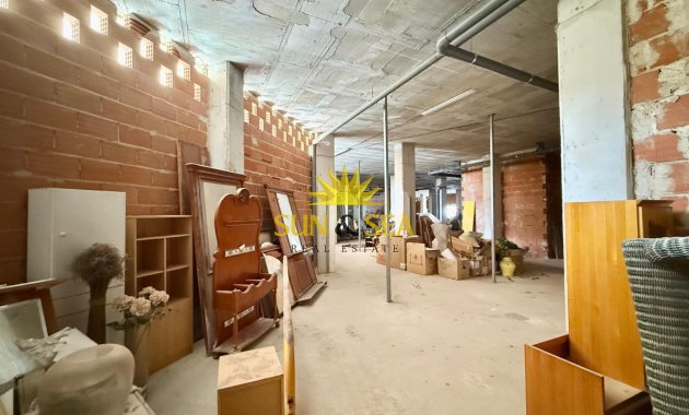 Location à long terme - Commercial - Torrevieja - El molino