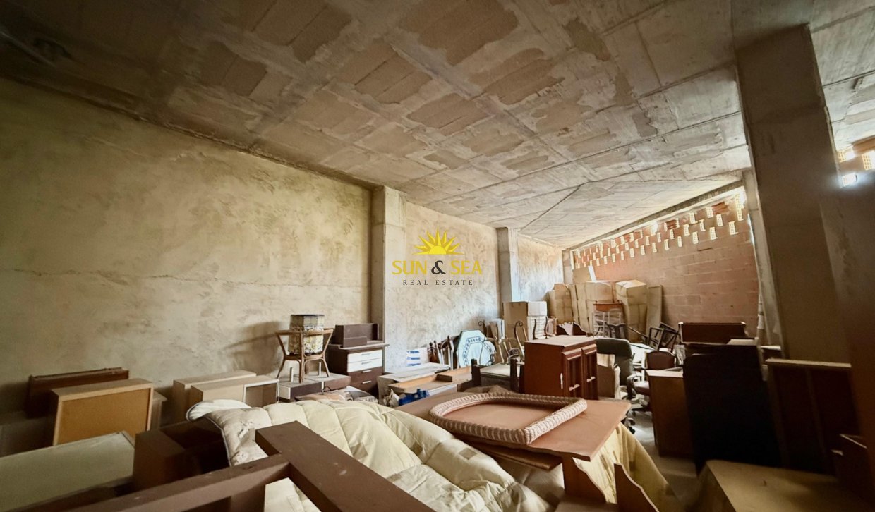 Location à long terme - Commercial - Torrevieja - El molino