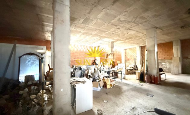 Location à long terme - Commercial - Torrevieja - El molino