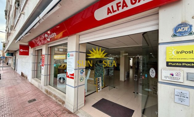 Location à long terme - Commercial - Torrevieja - Centro