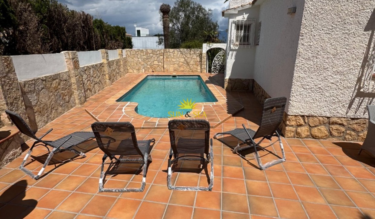 Long Term Rental - Villa - Alfas del Pí - Albir