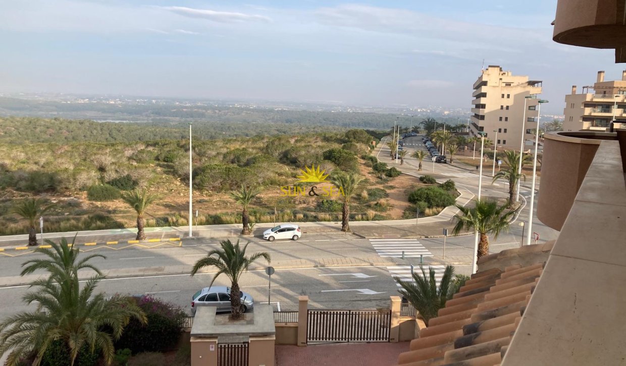Location à long terme - Appartement - Arenales del Sol