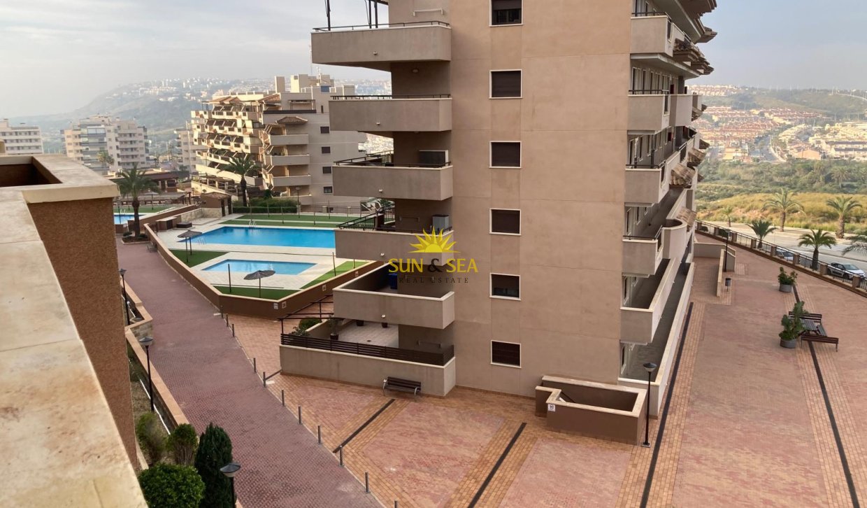 Location à long terme - Appartement - Arenales del Sol