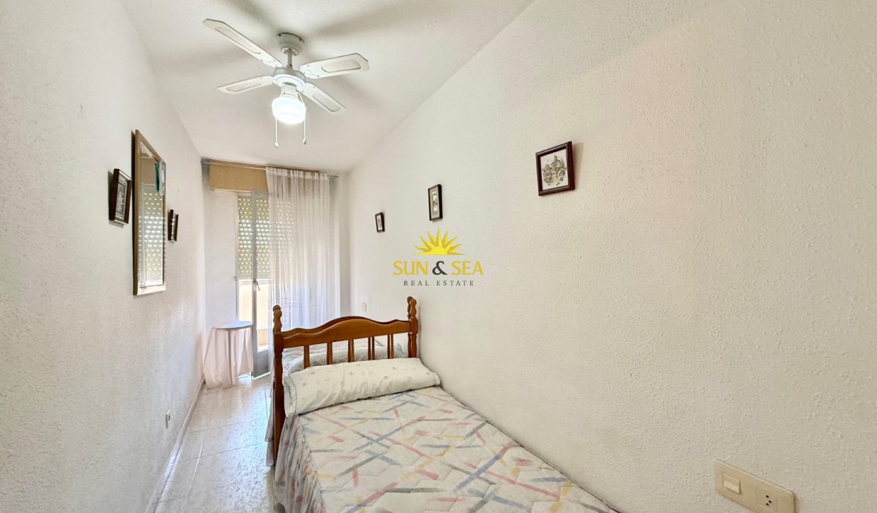 Reventa - Apartamento - Torrevieja - El Acequión - Los Náufragos