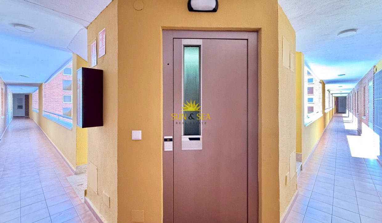 Reventa - Apartamento - Torrevieja - El Acequión - Los Náufragos