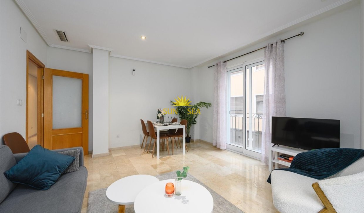 Long Term Rental - Apartment - Alicante - Centro