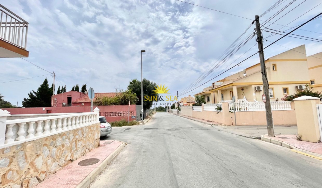 Long Term Rental - Ground Floor - Torrevieja - Los Frutales