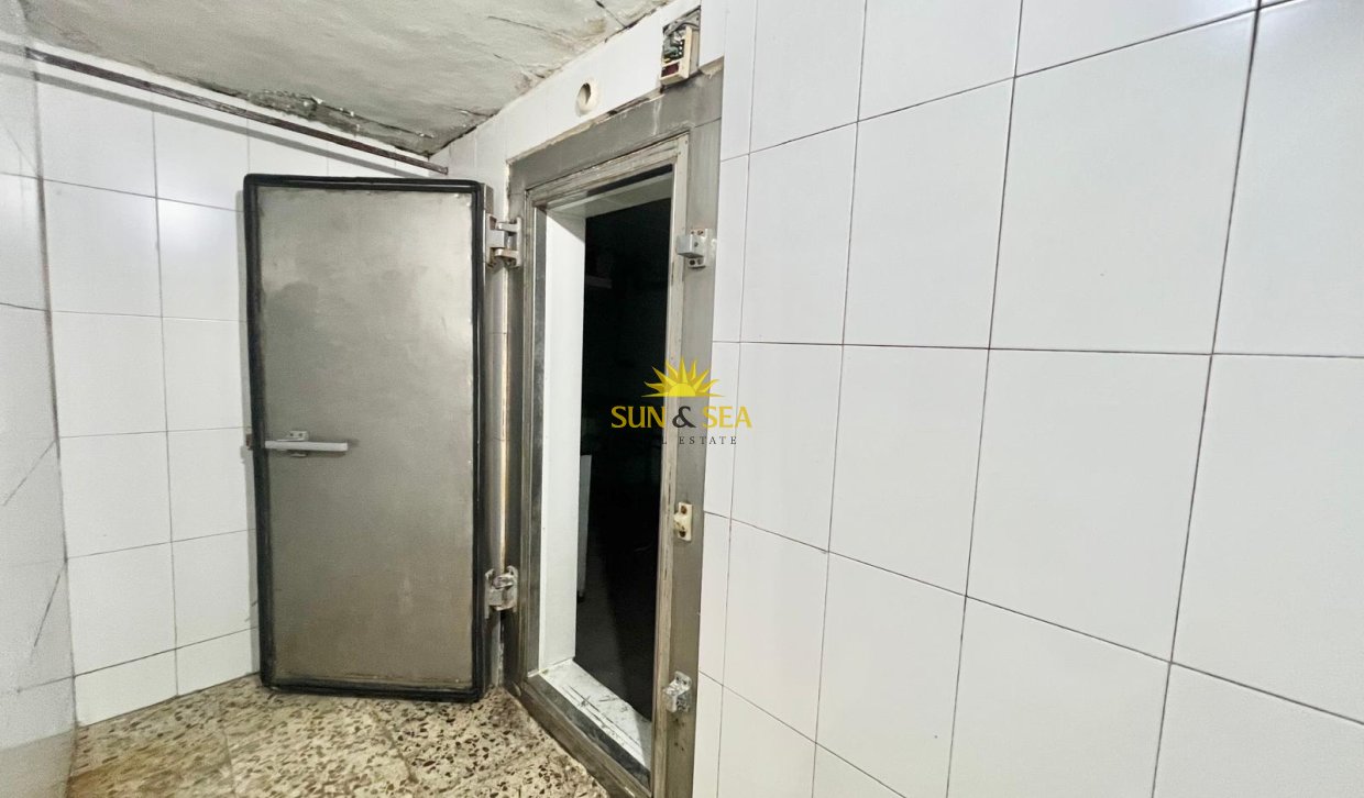 Resale - Commercial - Cartagena - La Manga Del Mar Menor