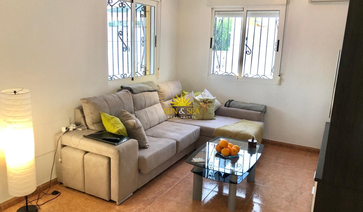 Langfristige Vermietung - Villa - Orihuela Costa
