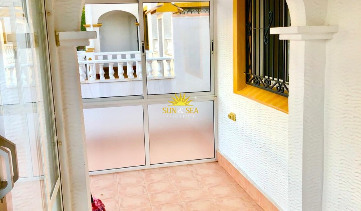 Langfristige Vermietung - Villa - Orihuela Costa