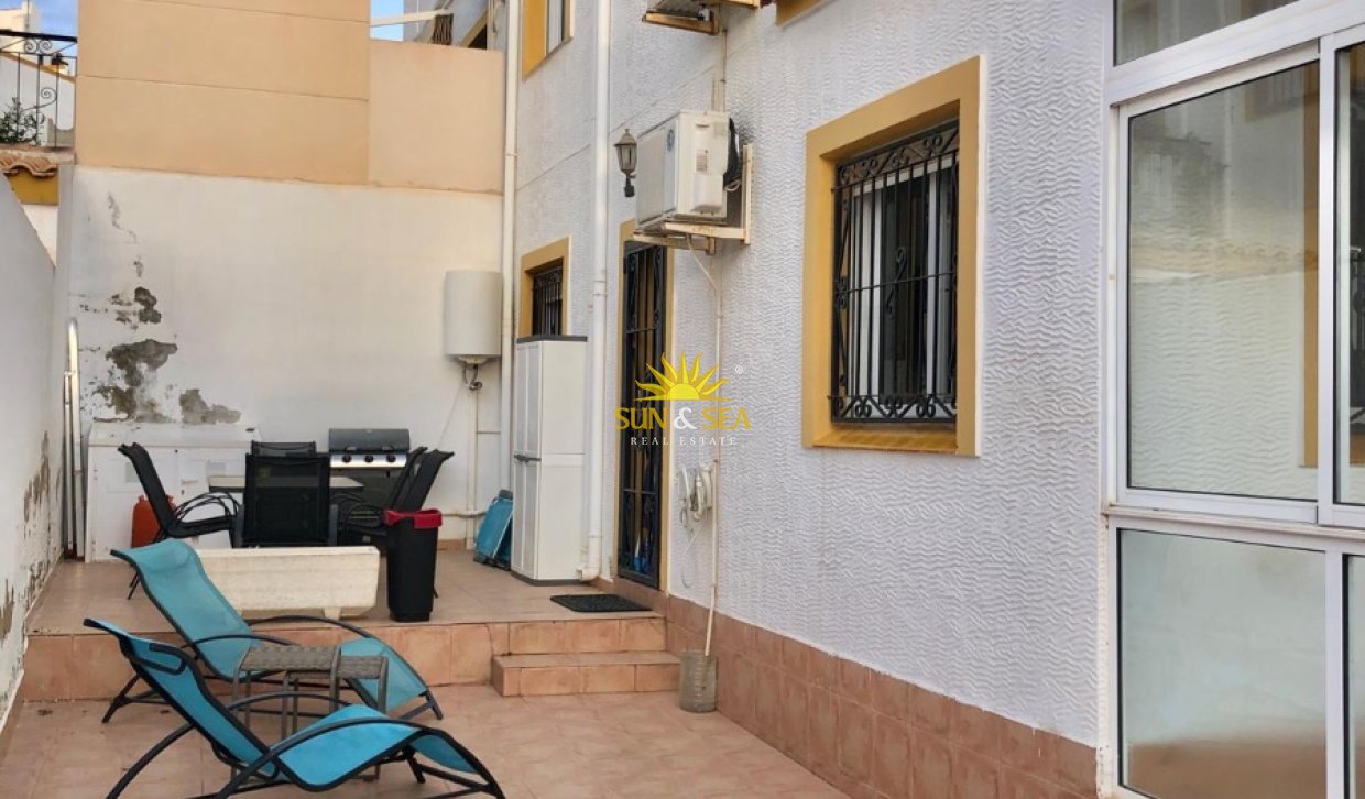 Langfristige Vermietung - Villa - Orihuela Costa