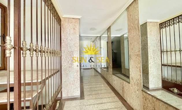 Reventa - Apartamento - Torrevieja - Centro