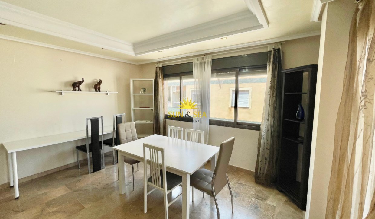 Reventa - Apartamento - Torrevieja - Centro