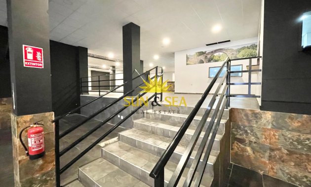Resale - Commercial - Torrevieja - Playa del Cura