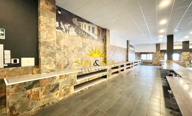 Resale - Commercial - Torrevieja - Playa del Cura