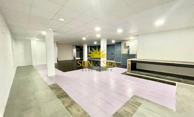 Resale - Commercial - Torrevieja - Playa del Cura