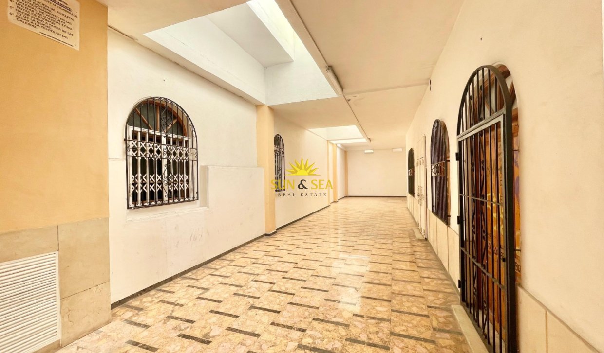 Long Term Rental - Commercial - Torrevieja - Curva del Palangre