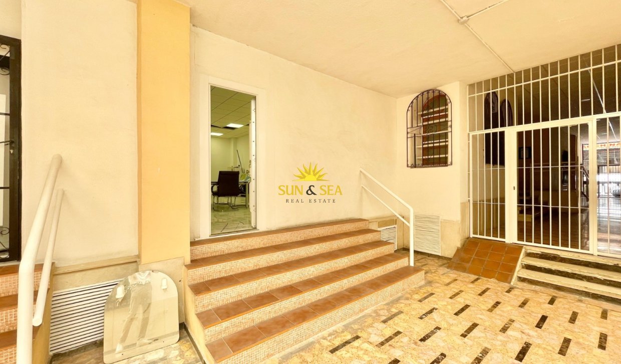 Long Term Rental - Commercial - Torrevieja - Curva del Palangre