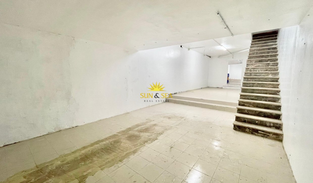 Long Term Rental - Commercial - Torrevieja - Curva del Palangre