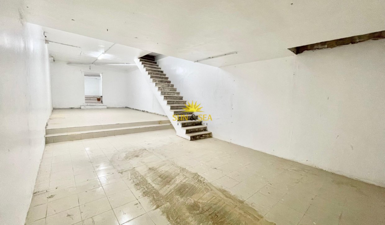 Long Term Rental - Commercial - Torrevieja - Curva del Palangre