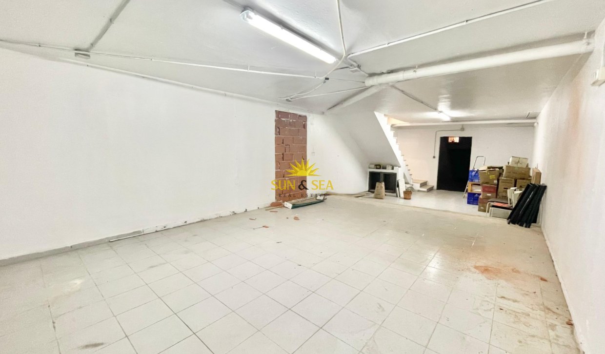 Long Term Rental - Commercial - Torrevieja - Curva del Palangre