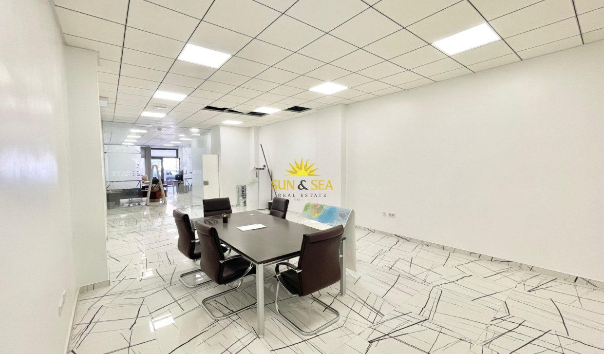 Long Term Rental - Commercial - Torrevieja - Curva del Palangre