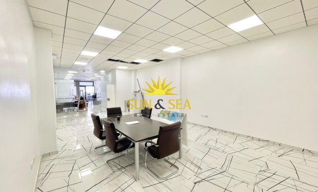Long Term Rental - Commercial - Torrevieja - Curva del Palangre