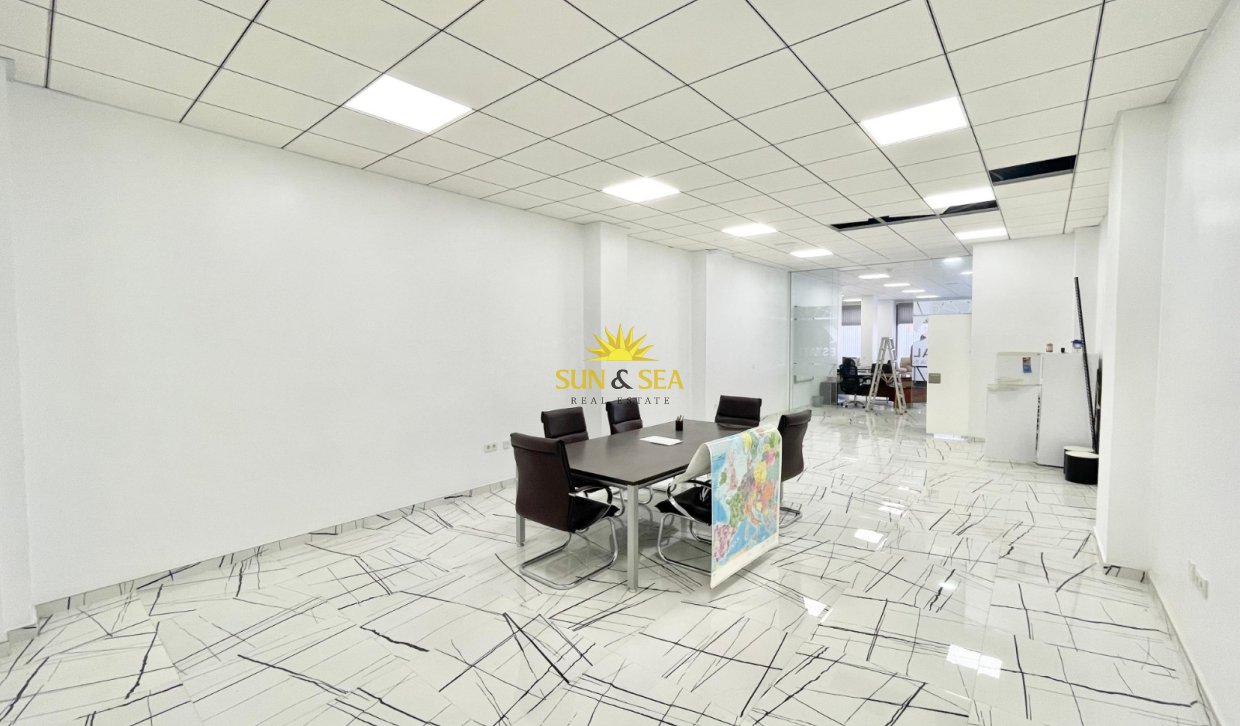 Long Term Rental - Commercial - Torrevieja - Curva del Palangre