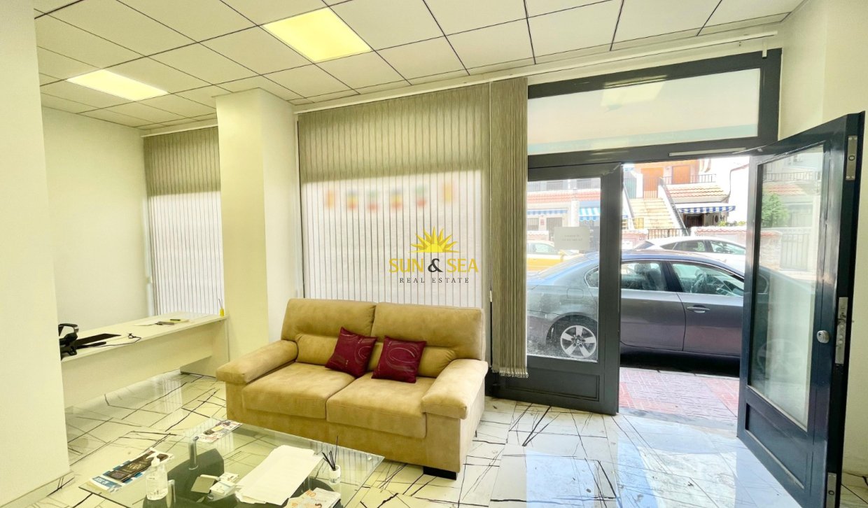 Long Term Rental - Commercial - Torrevieja - Curva del Palangre