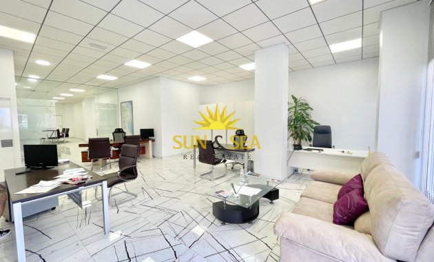 Long Term Rental - Commercial - Torrevieja - Curva del Palangre