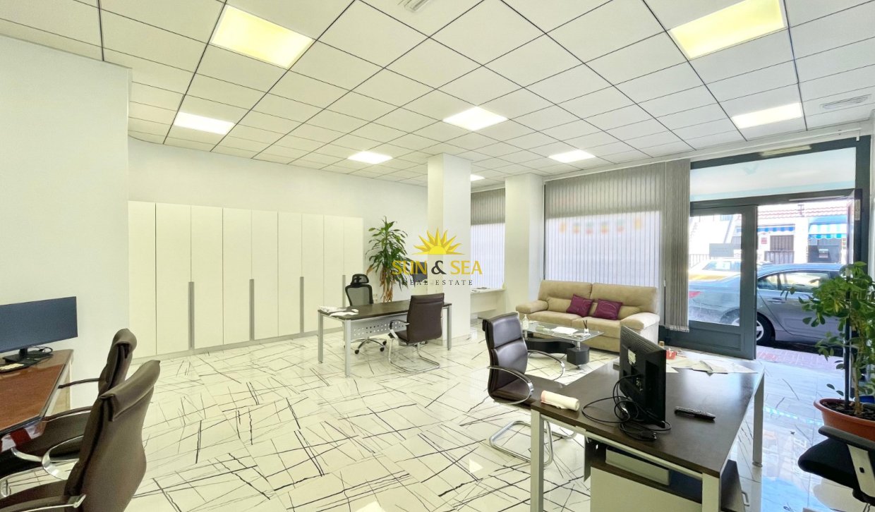 Long Term Rental - Commercial - Torrevieja - Curva del Palangre