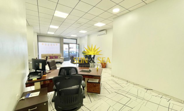 Long Term Rental - Commercial - Torrevieja - Curva del Palangre